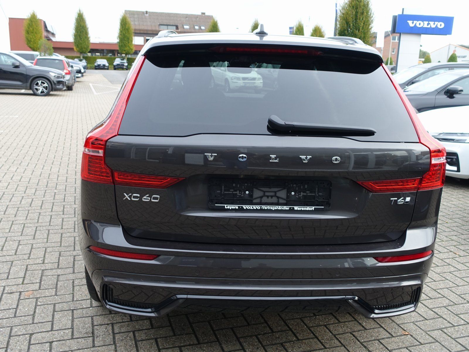 Volvo XC60 Plus, T6 AWD/Pano/AHK/360°/BLIS/H&K