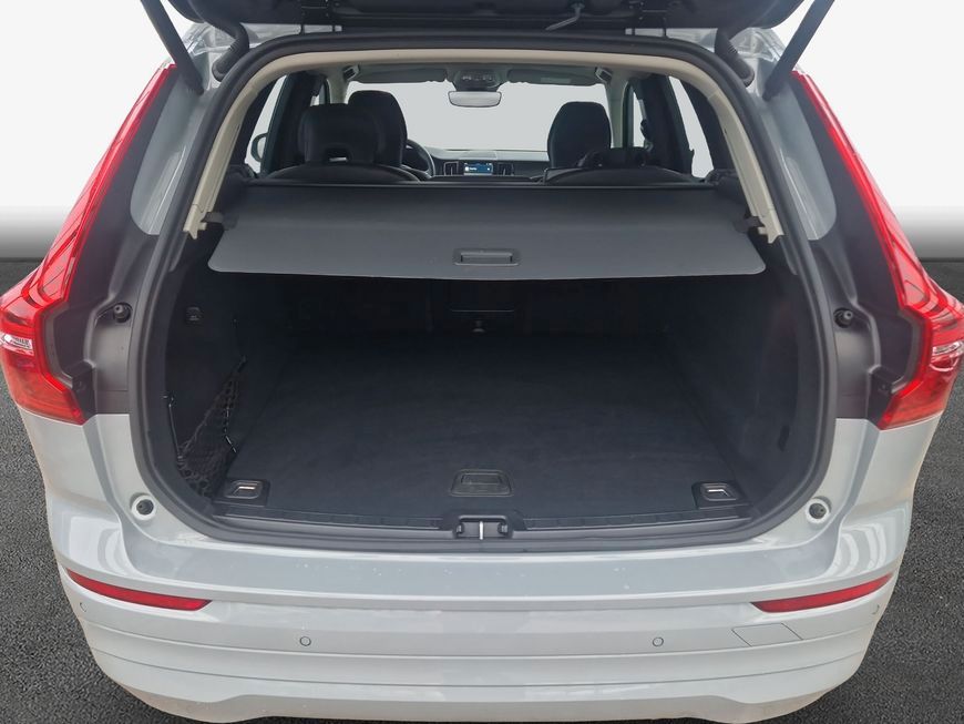 Volvo XC60 B5 B AWD Core Leder SiH GJR 19'' LichtPak W