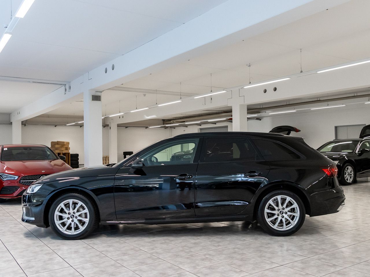 Audi A4 Avant 40 TDI advanced - Samsaru's Car Outlet