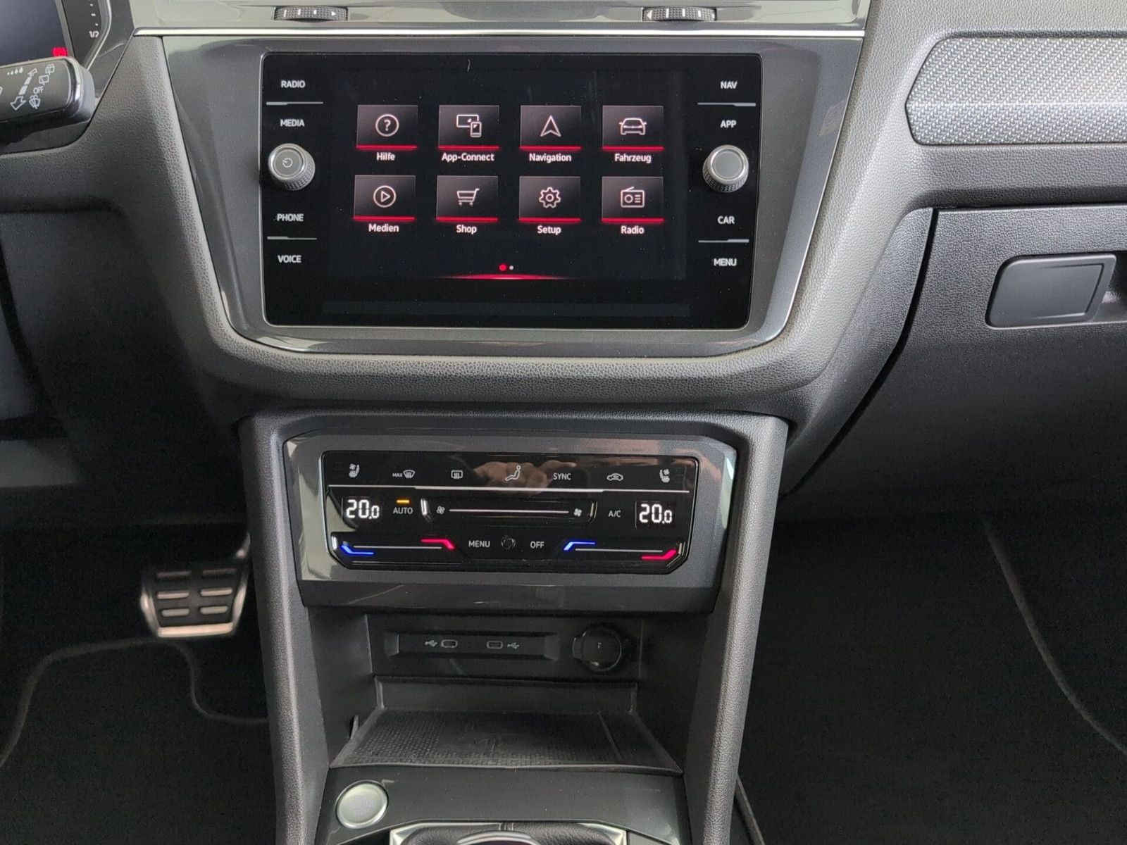 Volkswagen Tiguan Allspace R-LINE AHK-schw LEDER 20" 360°