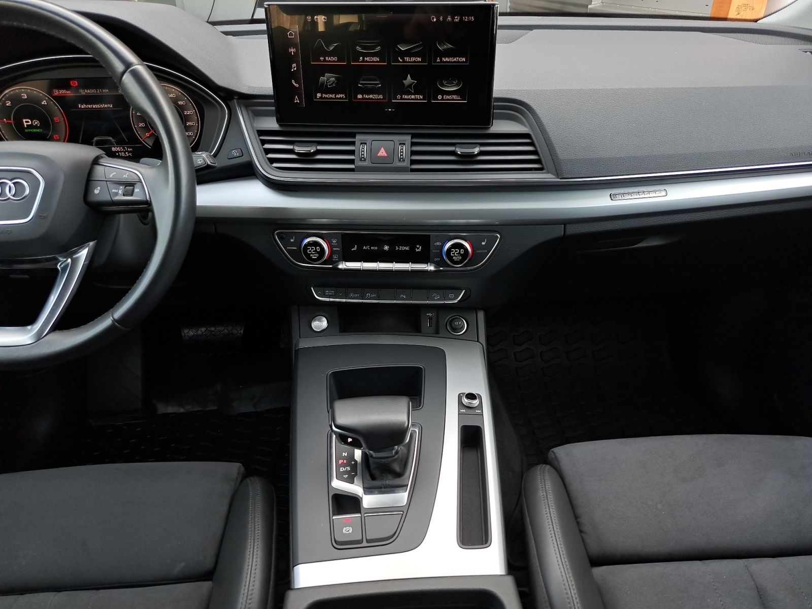 Audi Q5 S line 40 TDI quattro S tronic AHK PANO HEAD