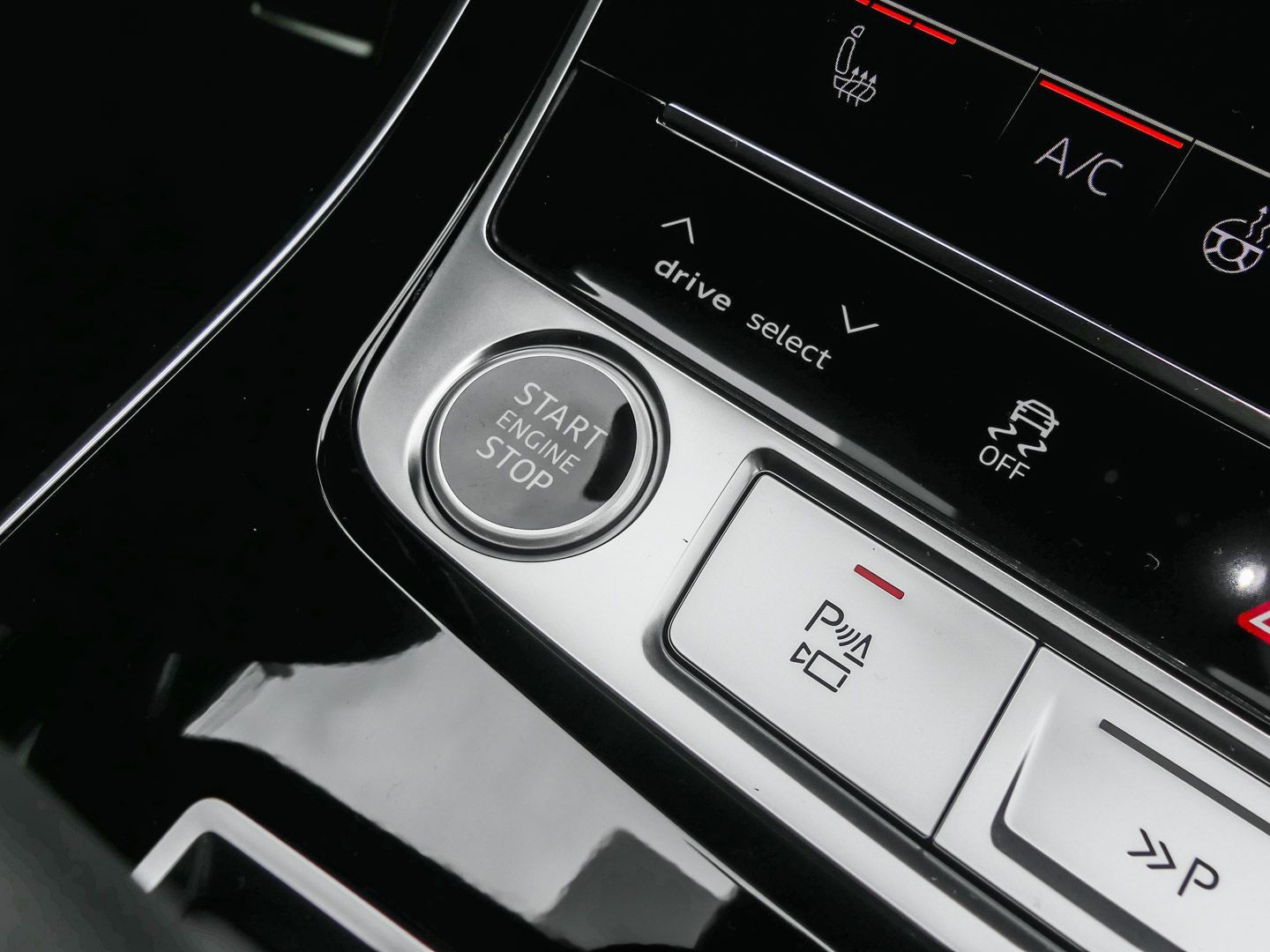 Audi Q7 50 TDI quattro S line +BANG&OLUFSEN+AHK+PANO