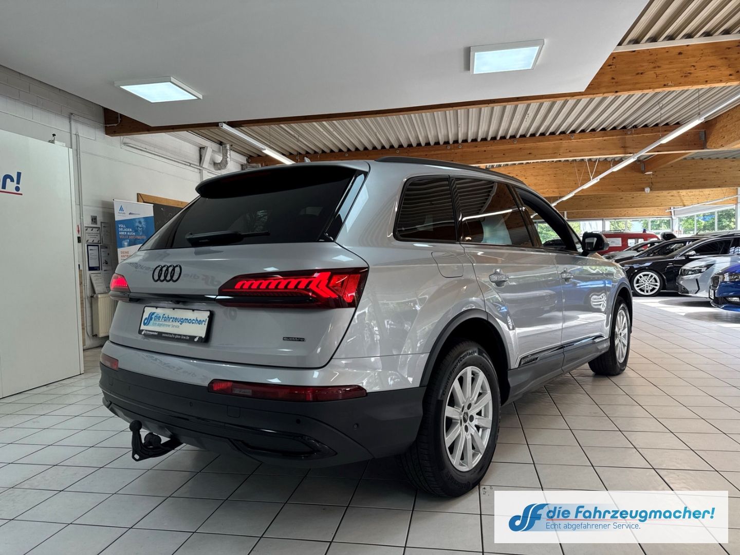Audi Q7 45 TDI quattro S-line Sportpaket LuftfeNiveau