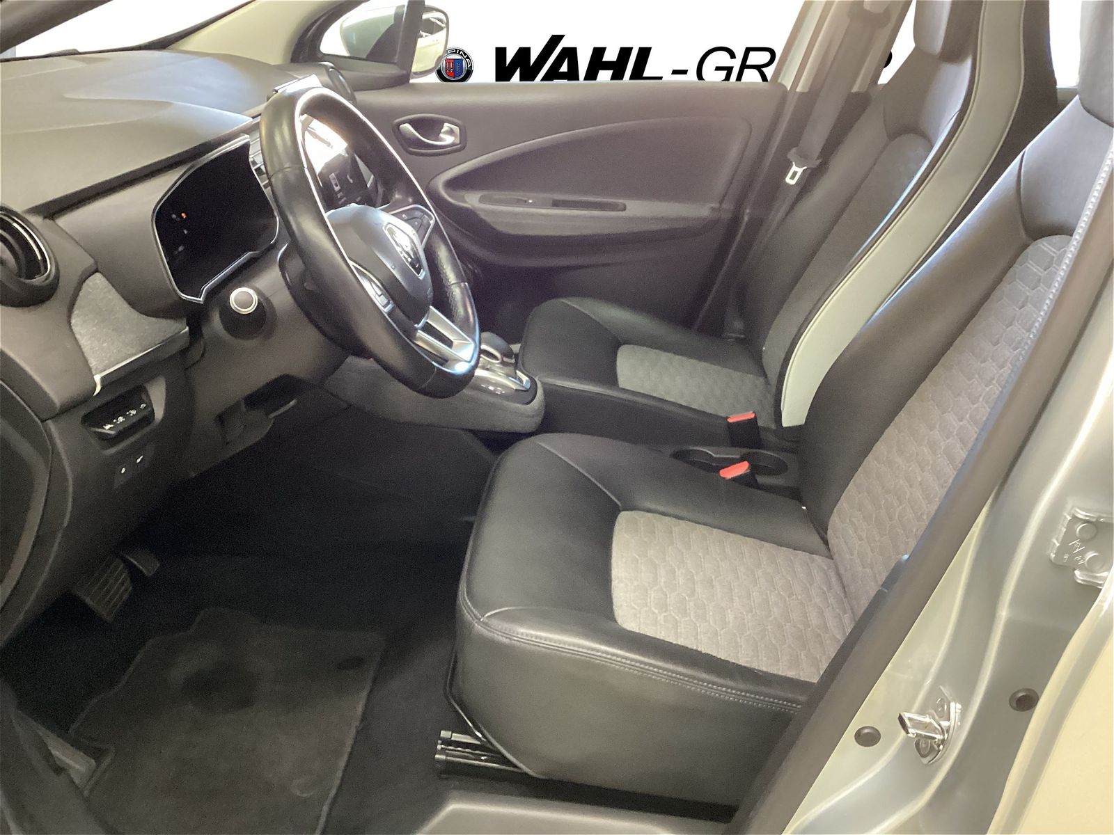 Renault Zoe R135 Z.E. 50 INTENS - Samsaru's Car Outlet
