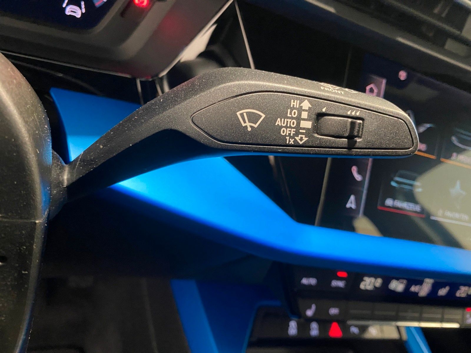 Audi A3 Limousine 35 TFSI S line S-Tron LED AHK Kamer