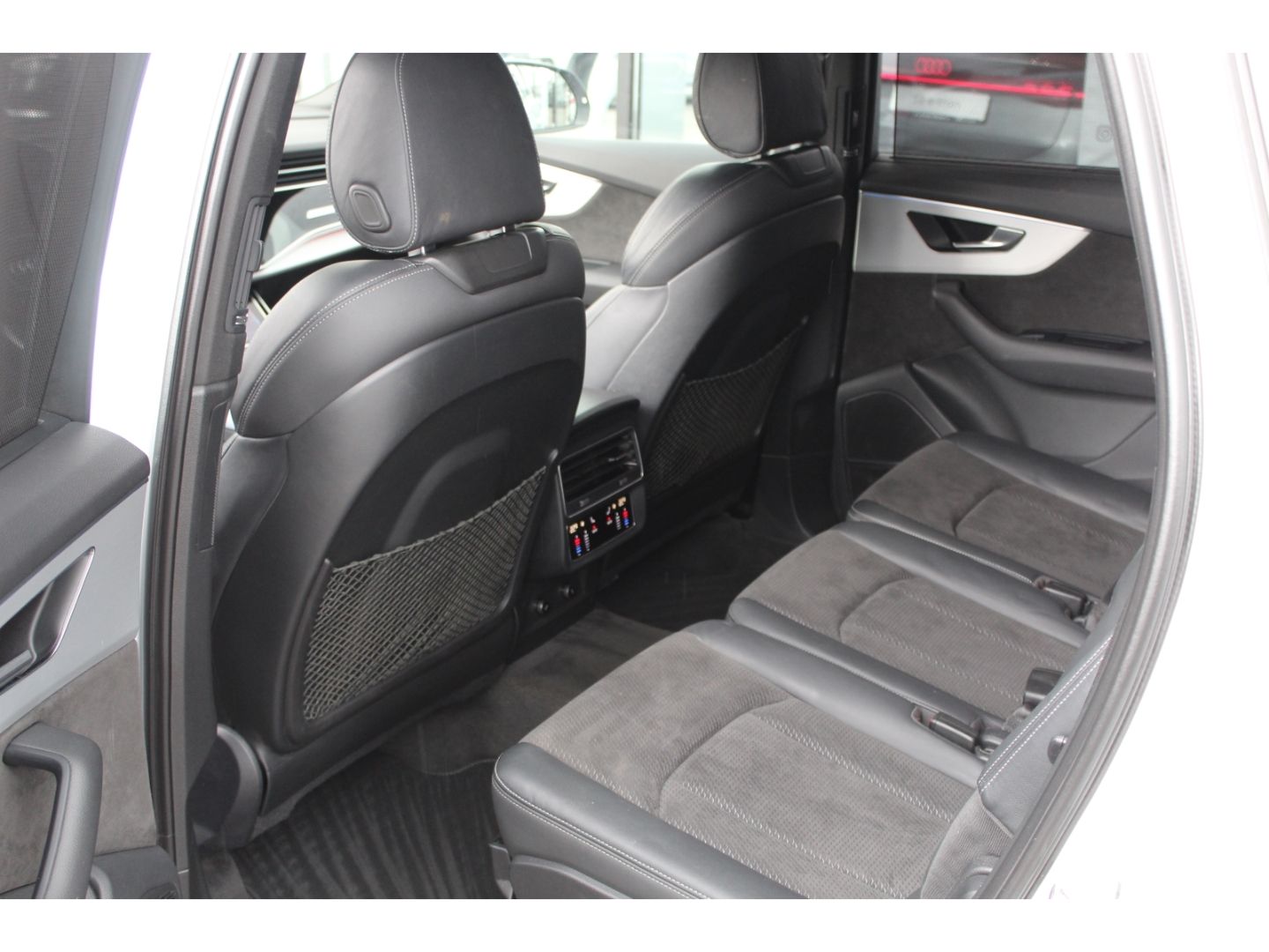 Audi Q7 50 TDI qu.Str. S-Line Assistenz*HUD*360*MTRX!