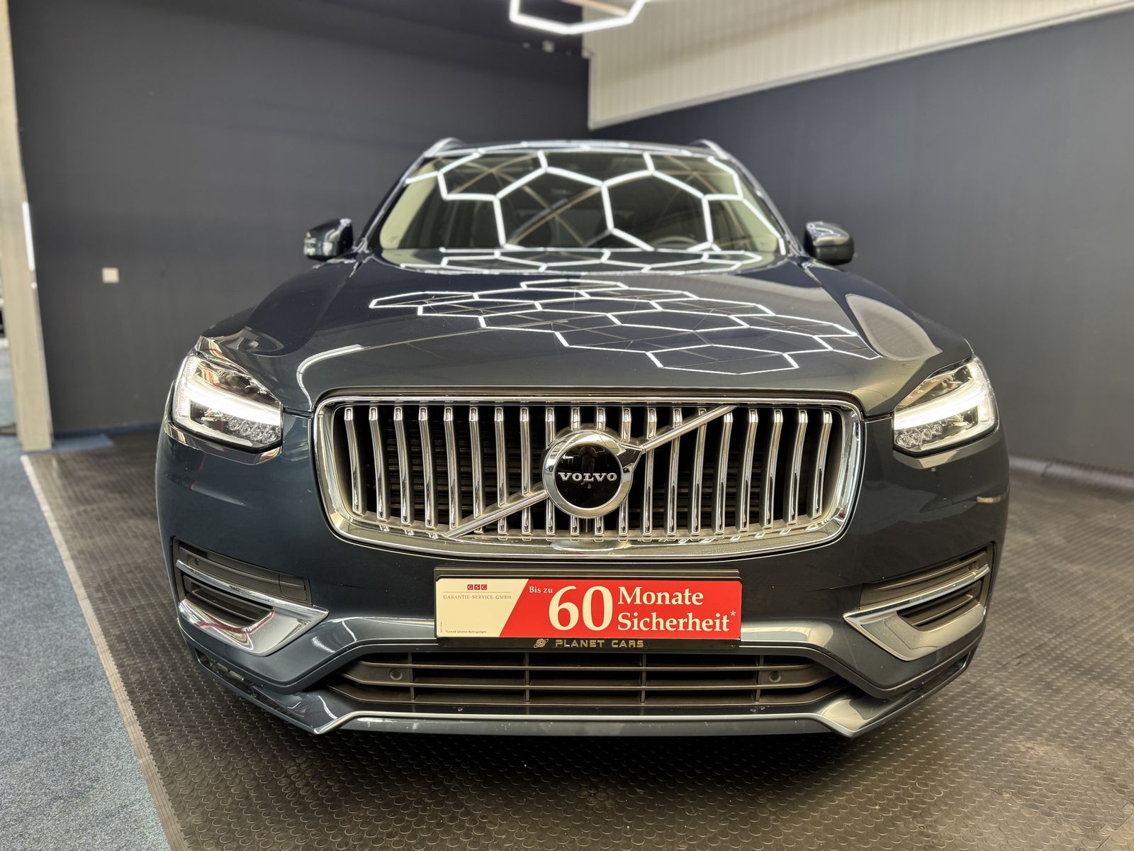 Volvo XC90 Inscription AWD - Samsaru's Car Outlet