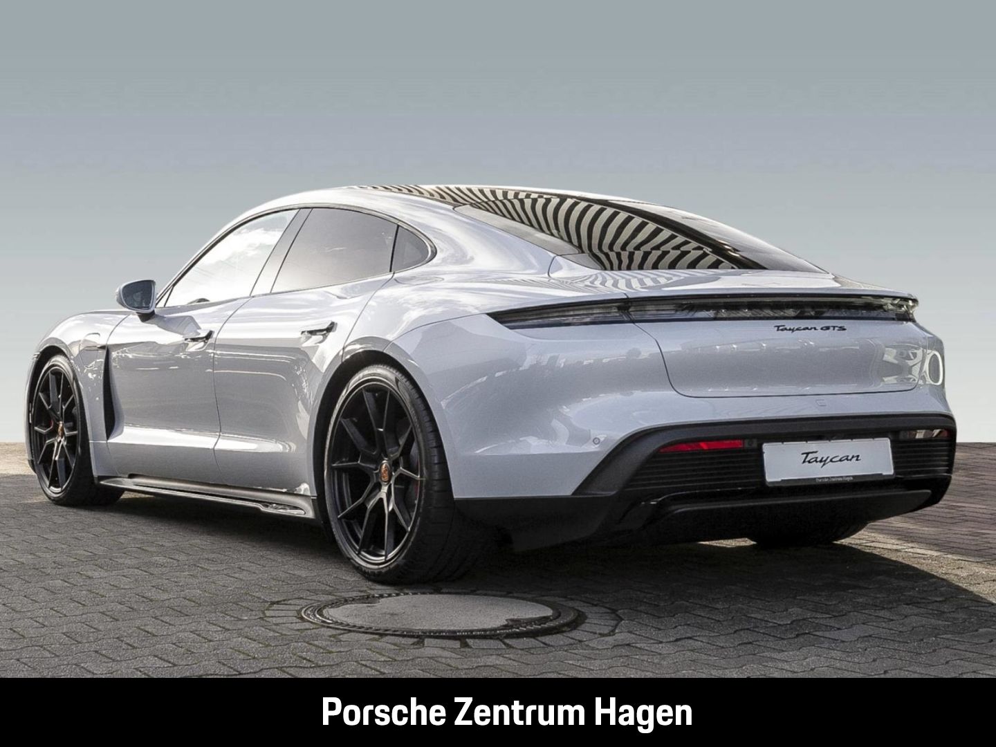 Porsche Taycan GTS HA-Lenkung Beifahrerdisplay Head-Up