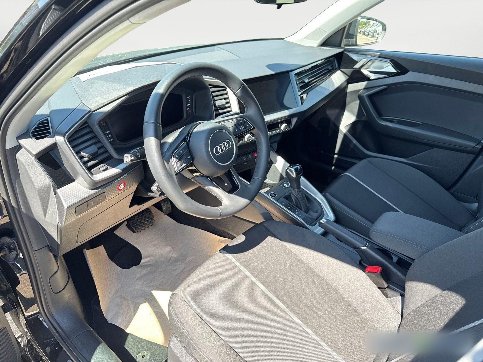 Audi A1 allstreet 30 TFSI S tronic - Samsaru's Car Outlet