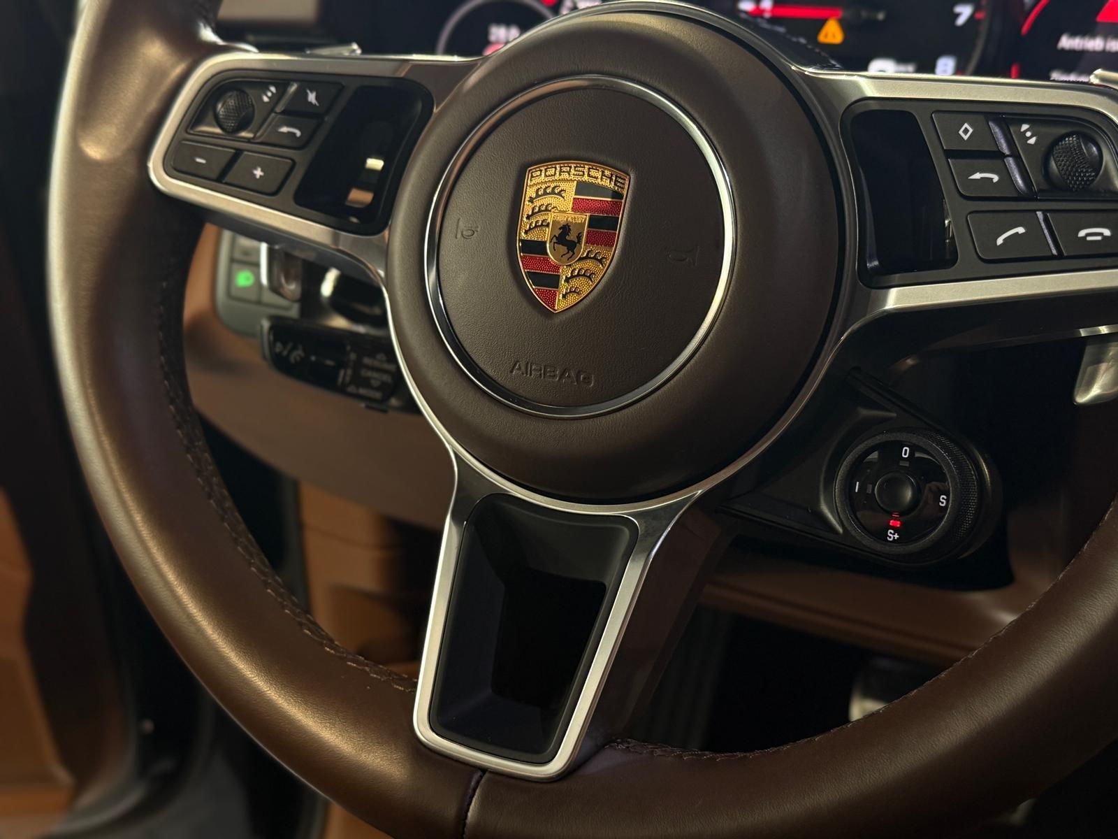 Porsche Cayenne GTS *Pano*InnoDrive*18-Wege*AHK