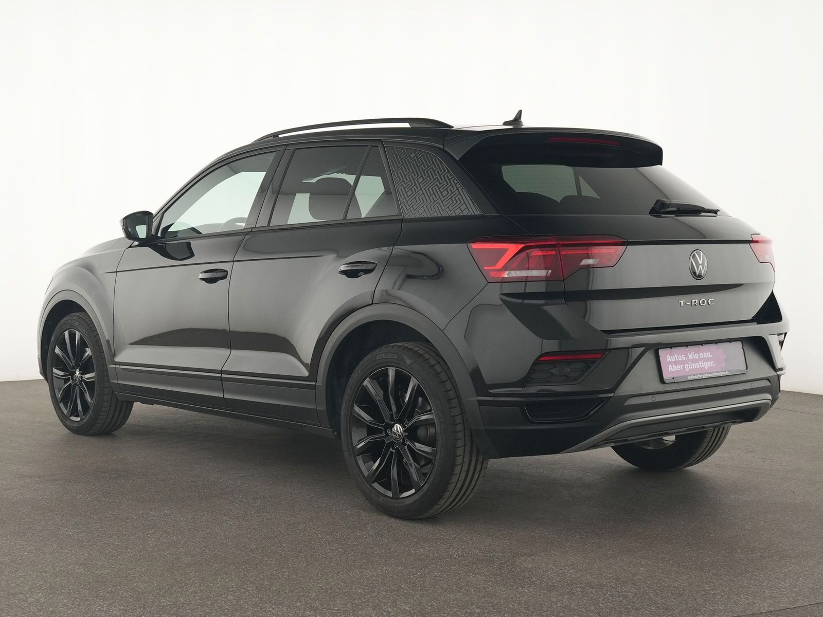 Volkswagen T-Roc Sport - Samsaru's Car Outlet