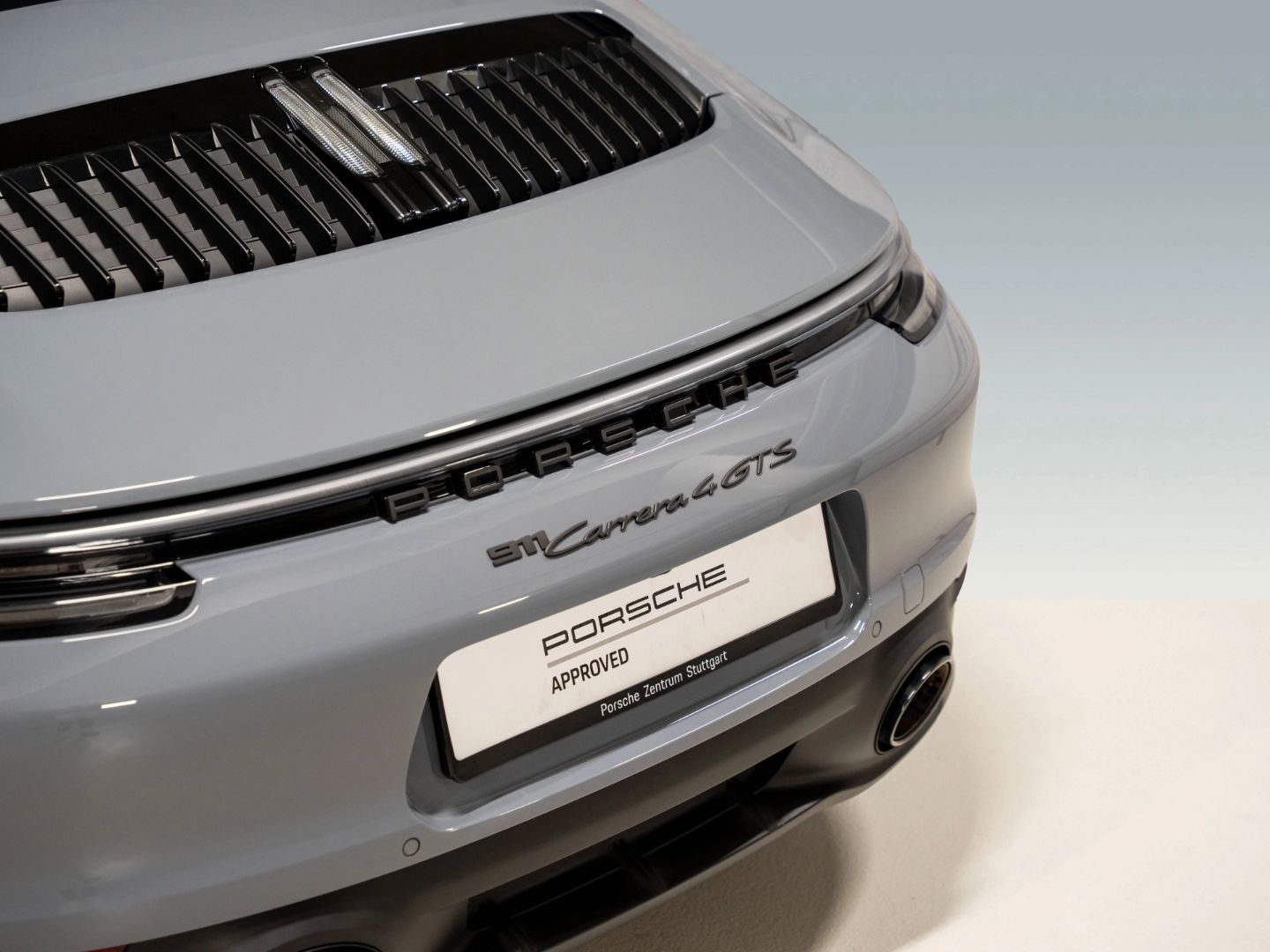 Porsche 992 Carrera 4 GTS Cabriolet InoDrive Burmester