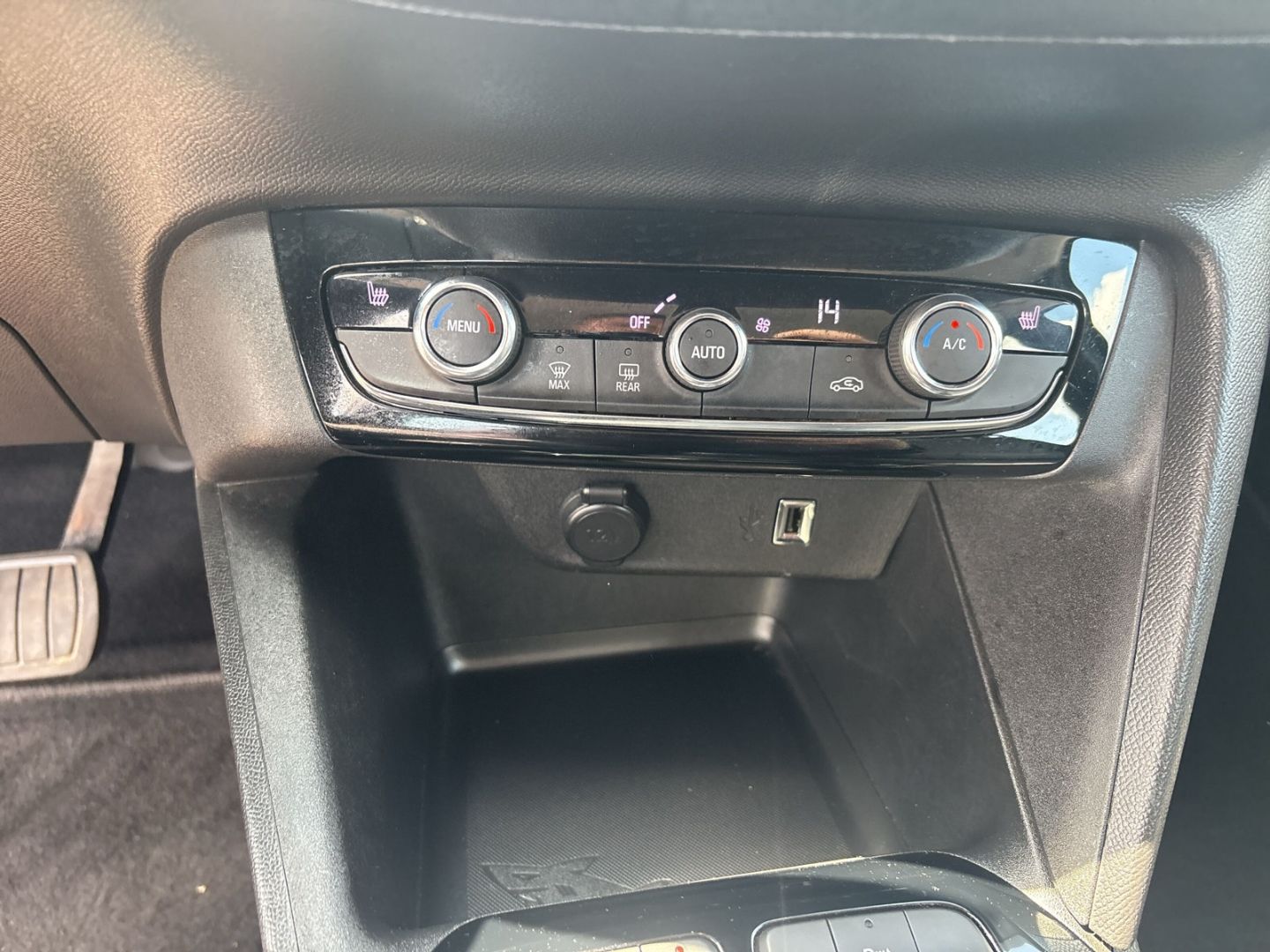 Opel Corsa-e Edition - Samsaru's Car Outlet