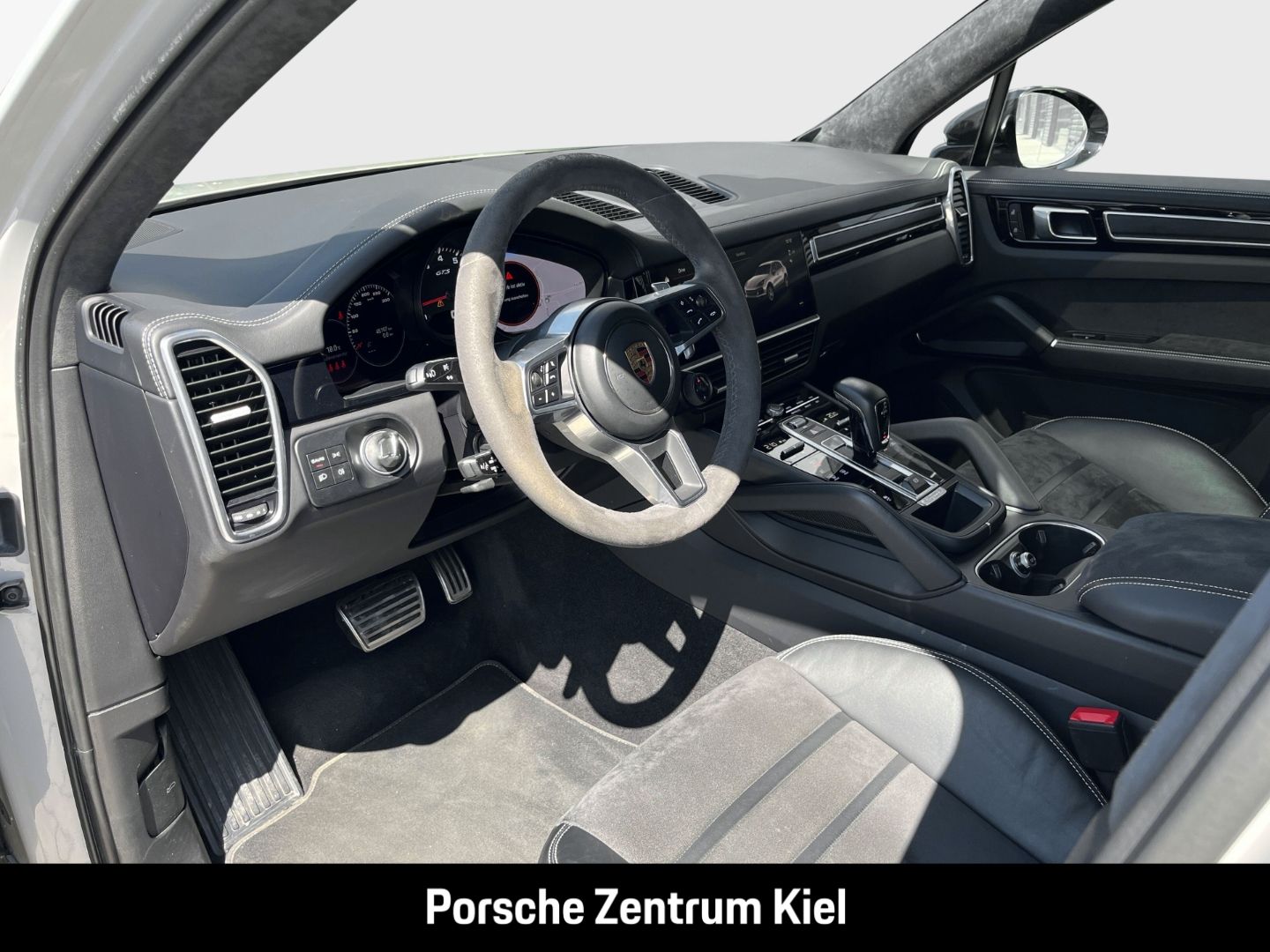 Porsche Cayenne GTS BOSE Surround-View Panoramadach LED