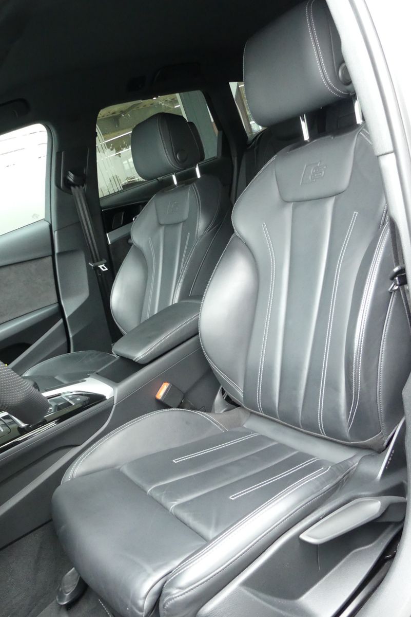 Audi A4 40 TFSI quattro S-Line - Samsaru's Car Outlet