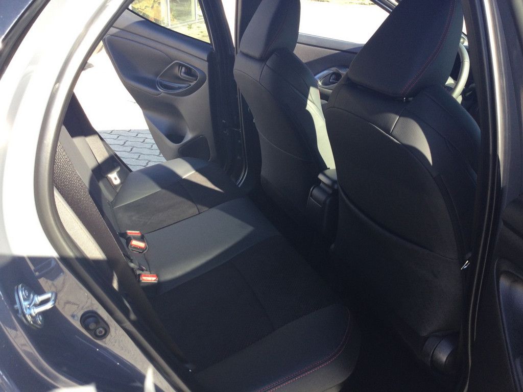 Toyota Yaris GR SPORT 1 5-l-VVT-iE Hybrid Syst. 96 kW (