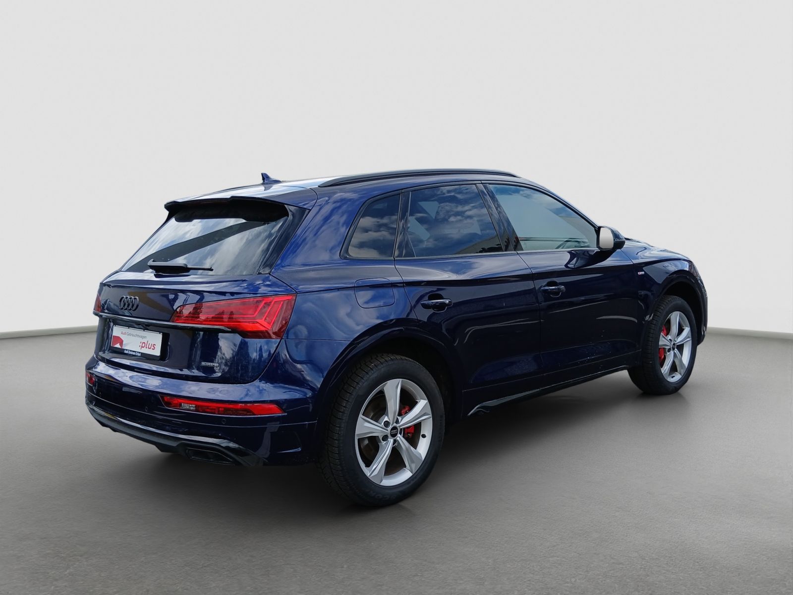 Audi Q5 50 TFSI e quattro S-tronic S line Matrix Stan