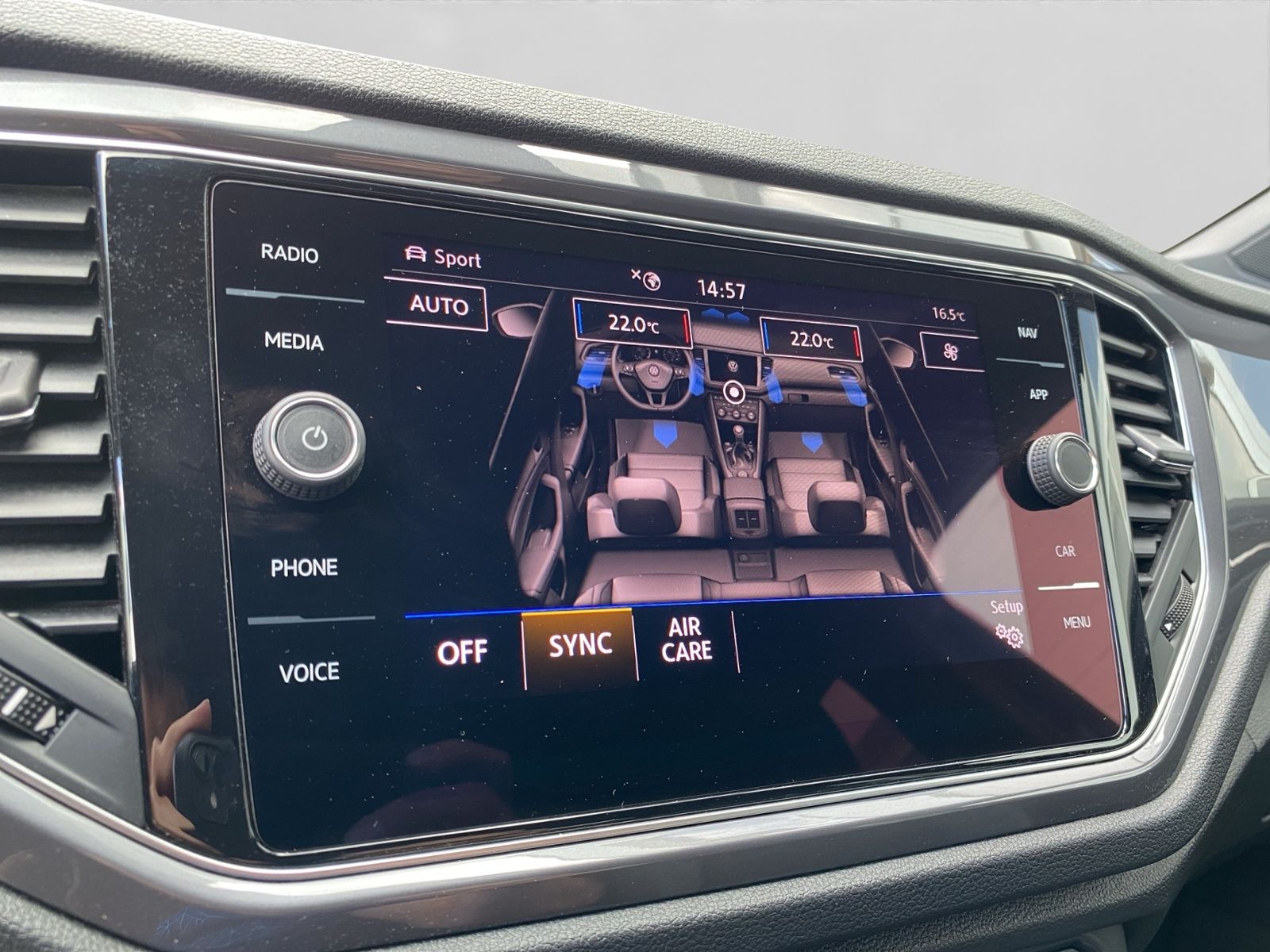 Volkswagen T-Roc 2.0 TSI 4Motion R-Line - Samsaru's Car Outlet