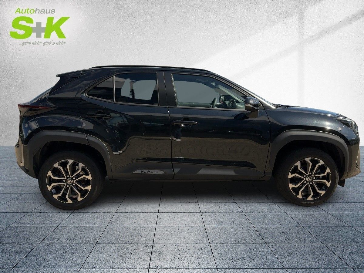 Toyota Yaris Cross 1.5 Hybrid Team D*WINTER-PAKET*KAMER