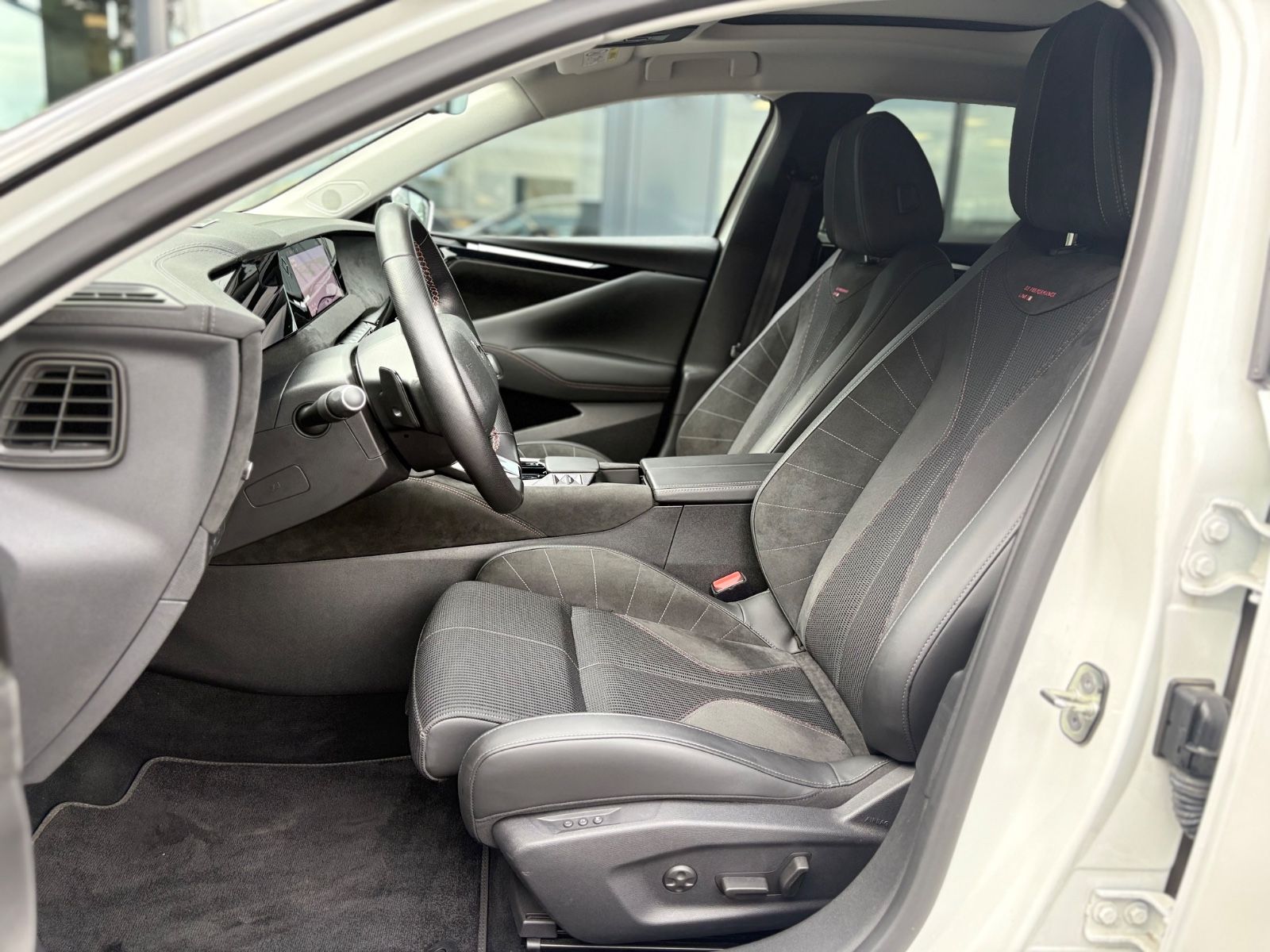 DS Automobiles DS4  PERFORMANCE LINE +ALCANTARA*LED*PANORAMA*