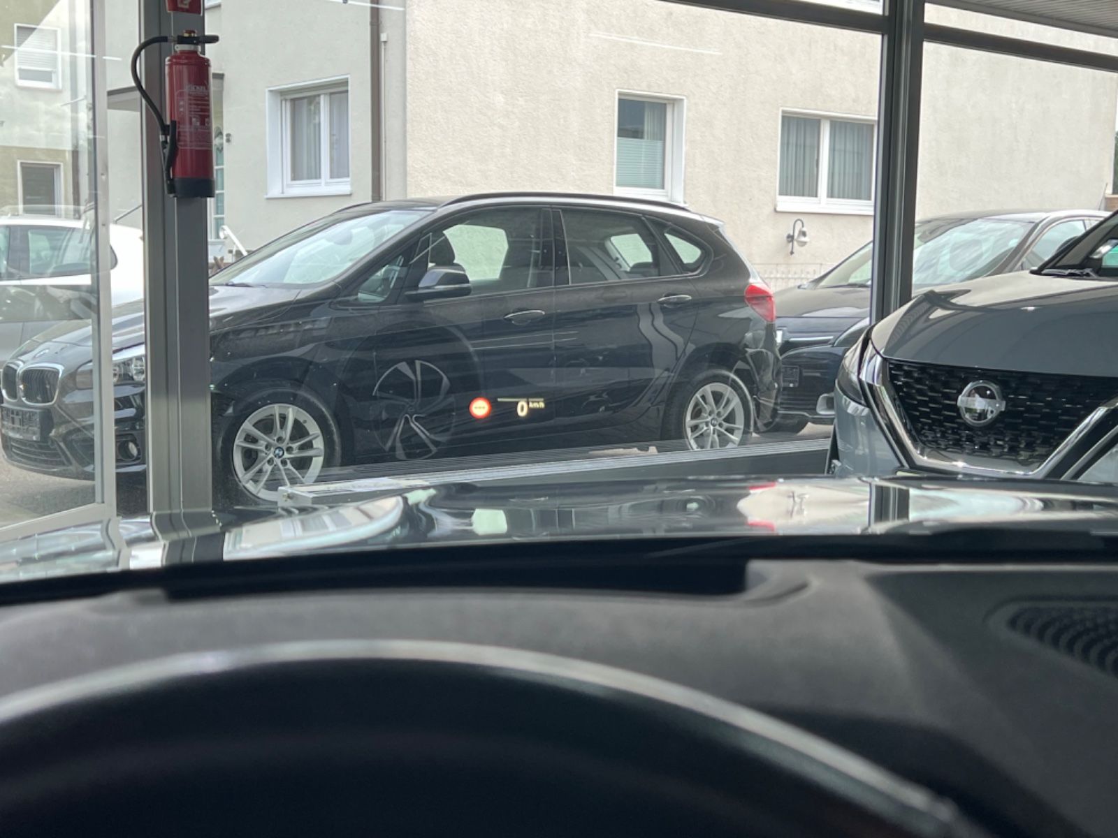 BMW 330 e Touring Advantage - Samsaru's Car Outlet