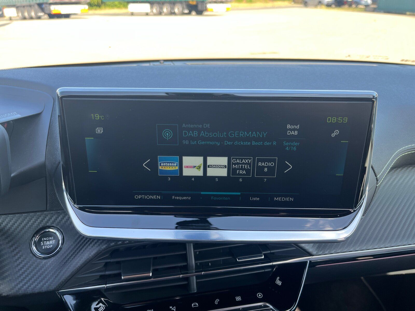 Peugeot e 208 GT - Samsaru's Car Outlet