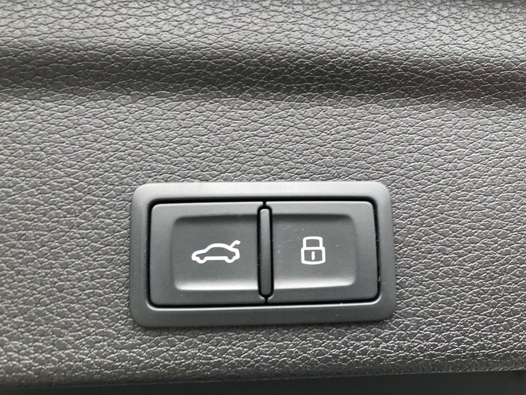 Audi Q3 40 TDI Sportback S Line - Samsaru's Car Outlet