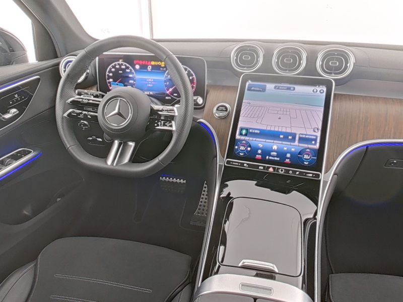 Mercedes-Benz GLC 200 4MATIC AMG Line Premium - Samsaru's Car Outlet