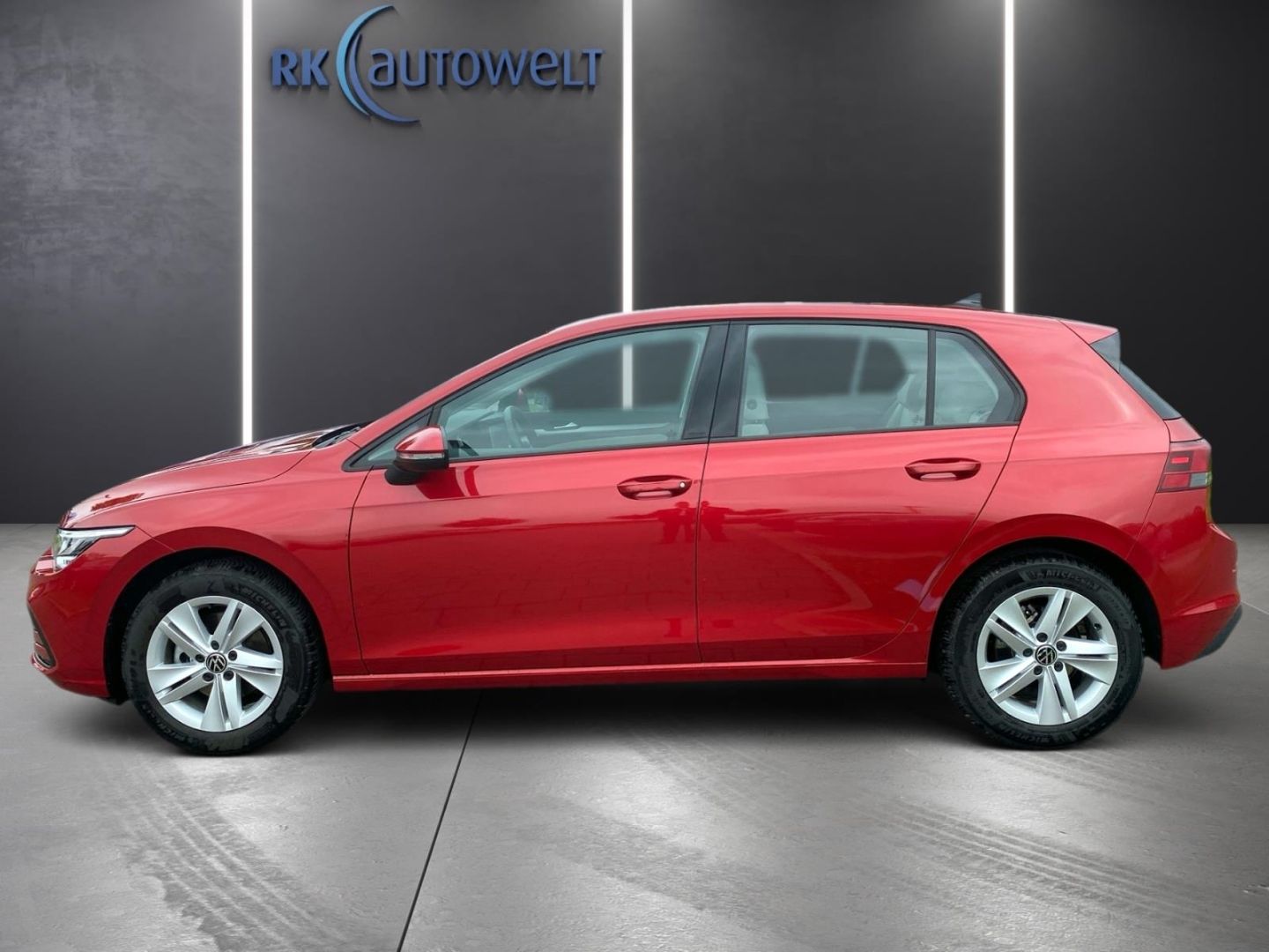 Volkswagen Golf 8 VIII Life 1.5 TSI - Samsaru's Car Outlet