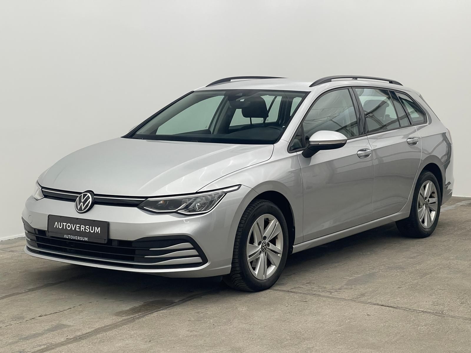 Volkswagen Golf 1.0 eTSI Life - Samsaru's Car Outlet