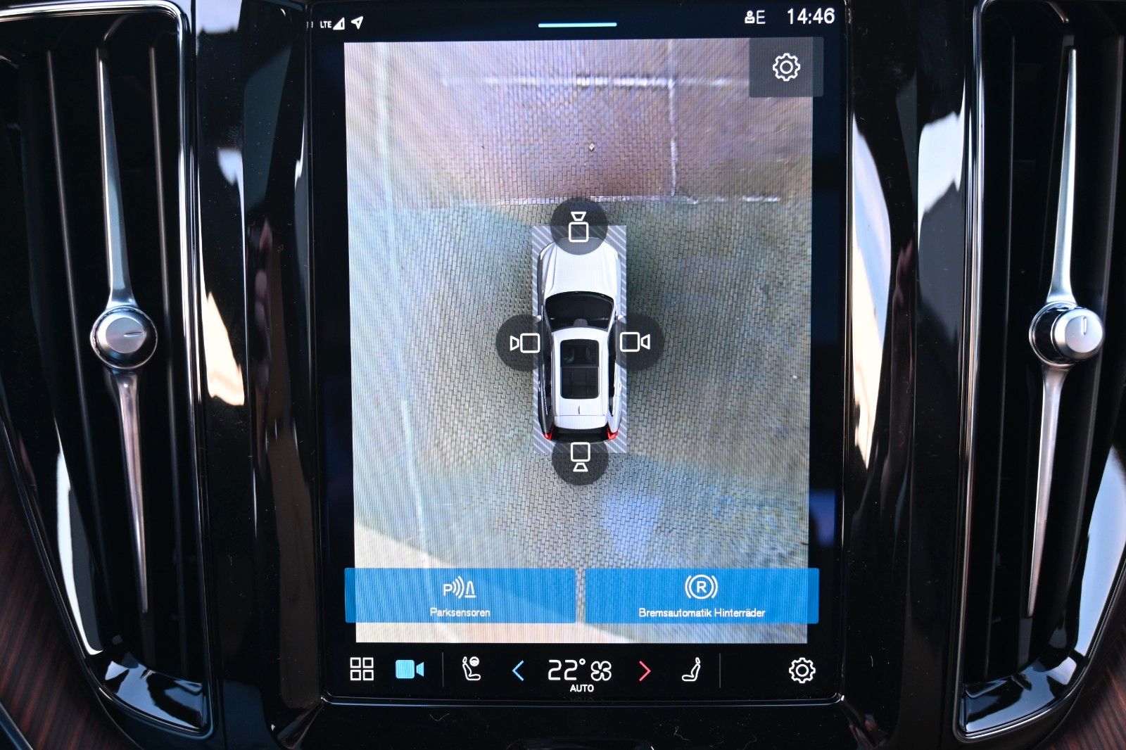 Volvo XC60 B4 D AWD Ultimate Dark*STDHZG*360°*ACC*AHK