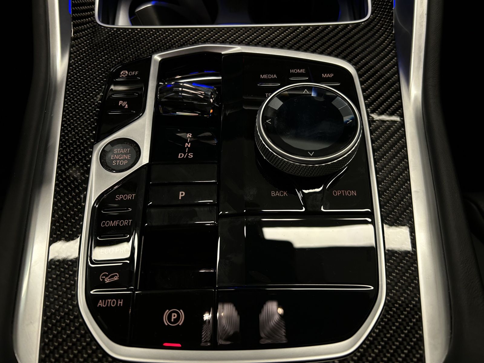 BMW X6 xDrive40d M Sportpaket Pro B&W Pano. AHK DAB