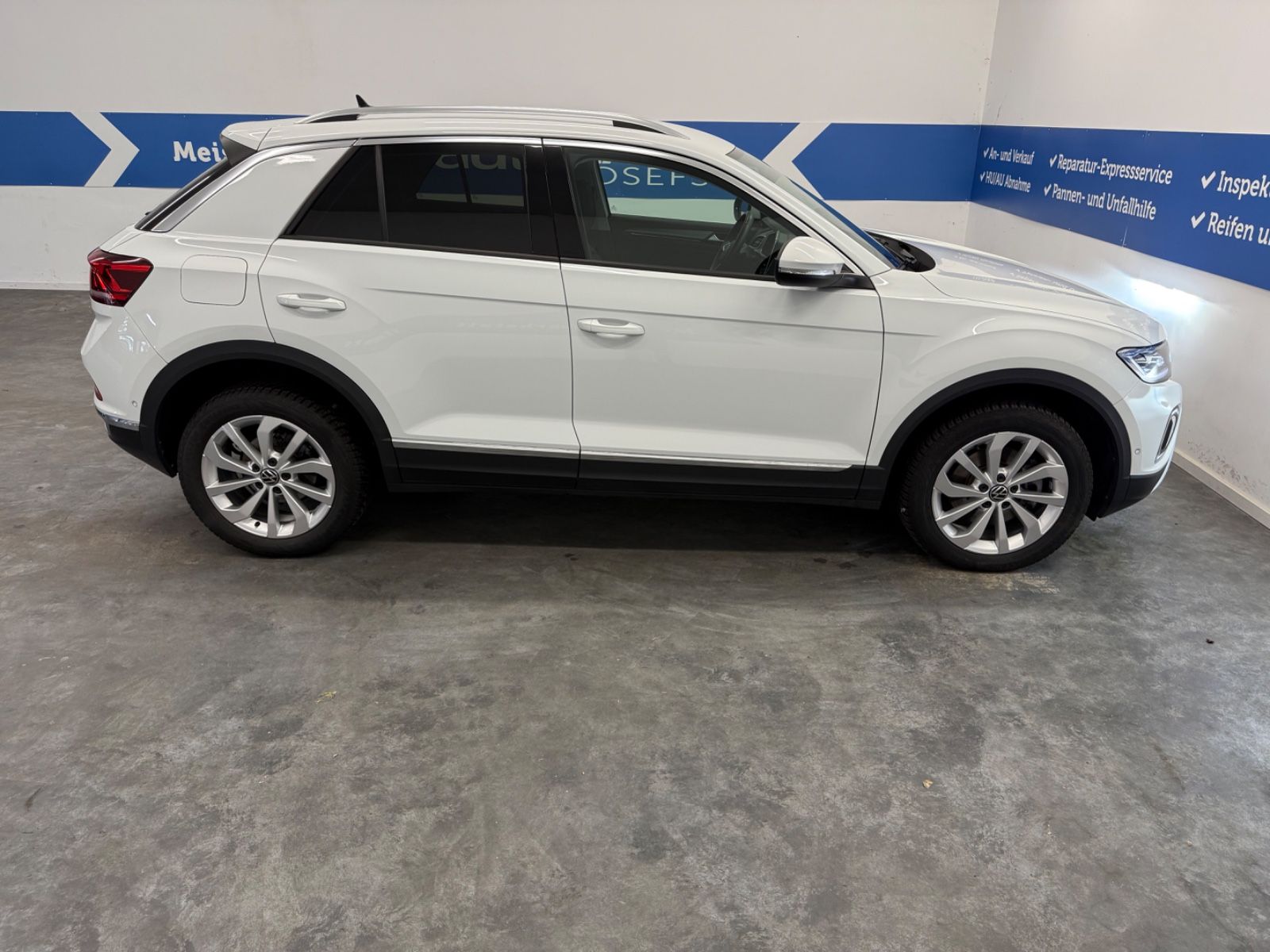 Volkswagen T-Roc 2.0 TDI DSG VirtuCock - Samsaru's Car Outlet