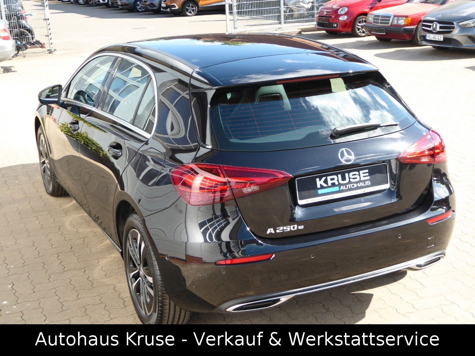 Mercedes-Benz A 250 e PRO - Samsaru's Car Outlet