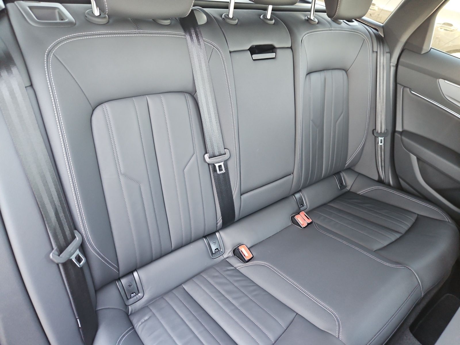 Audi A6 Avant 40 TDI advanced - Samsaru's Car Outlet