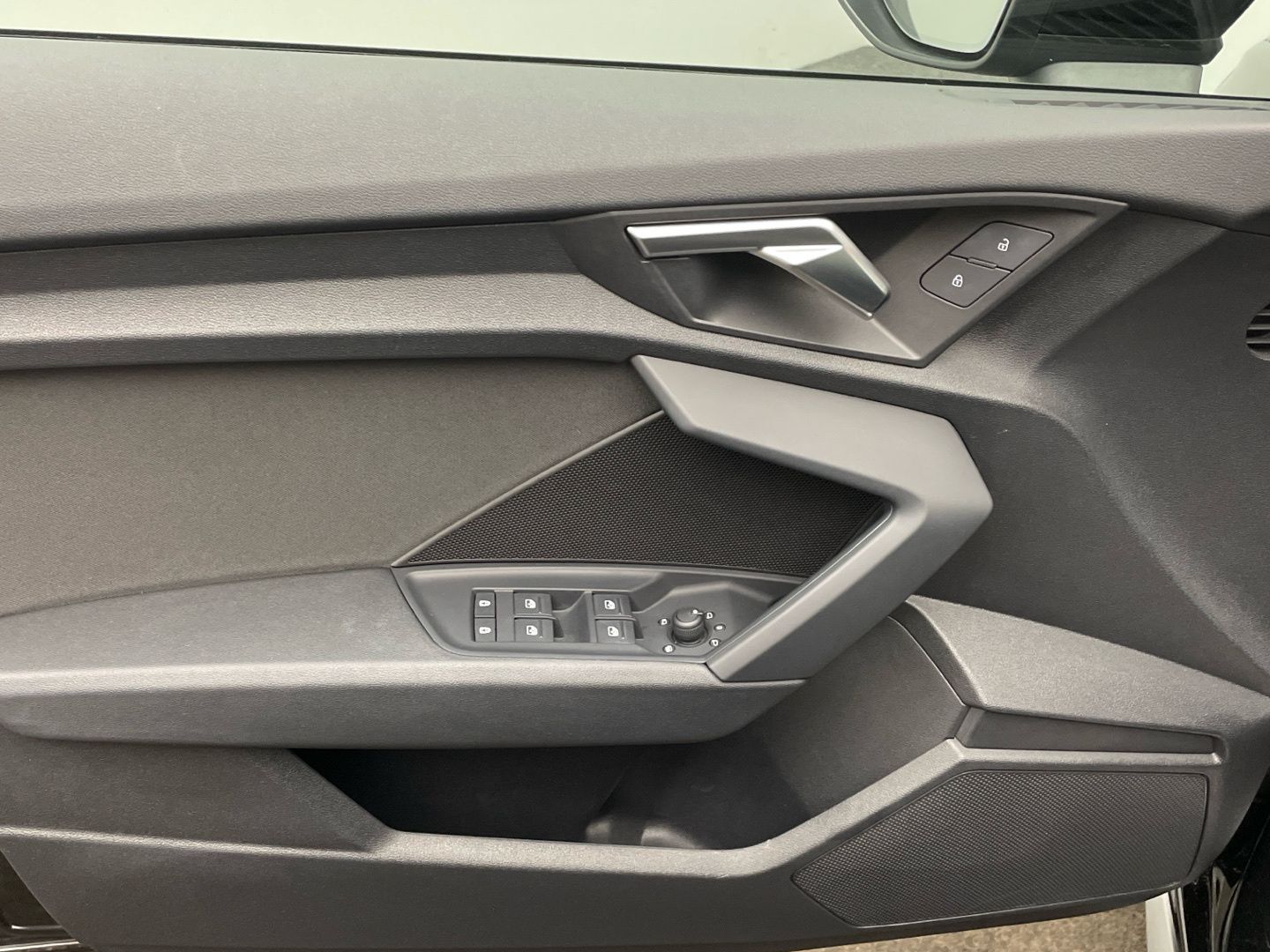 Audi A3 Sportback 30 TFSI S line MMI Navi LED Kamera