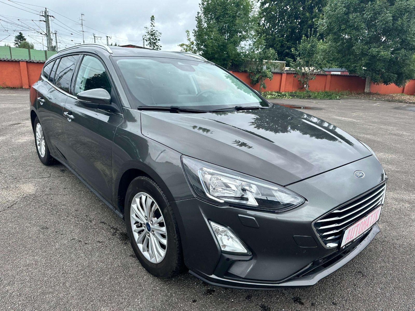 Ford Focus 1.5 EcoBlue Titanium Aut. - Samsaru's Car Outlet