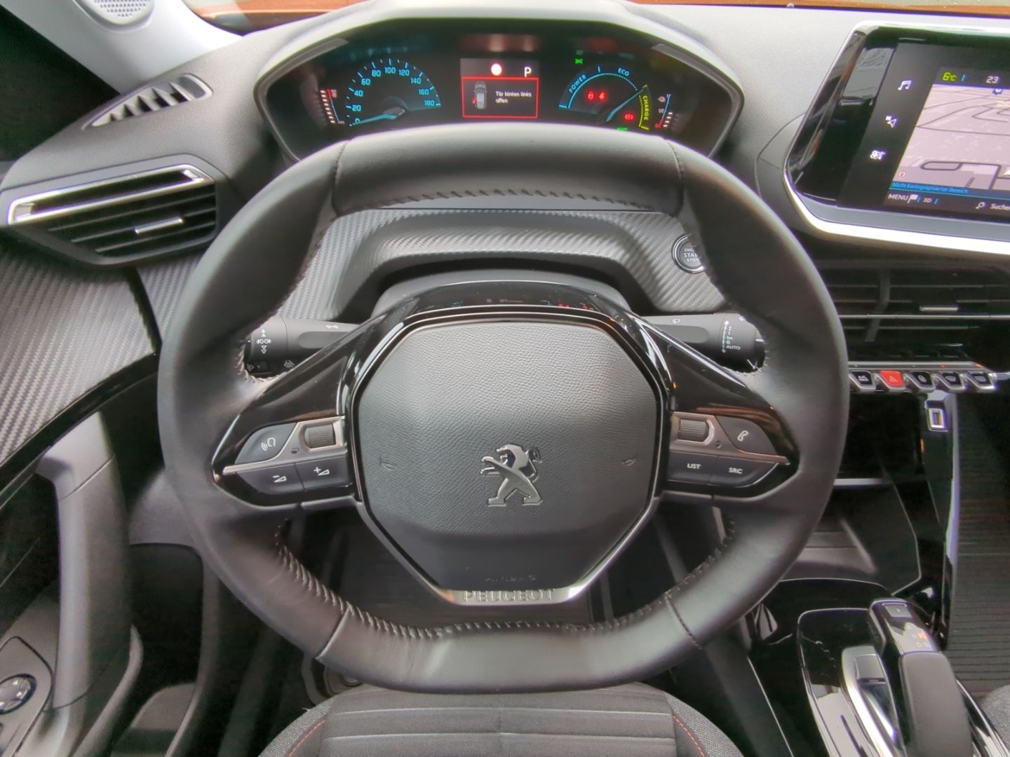 Peugeot e-2008 Active Elektromotor 136 - Samsaru's Car Outlet