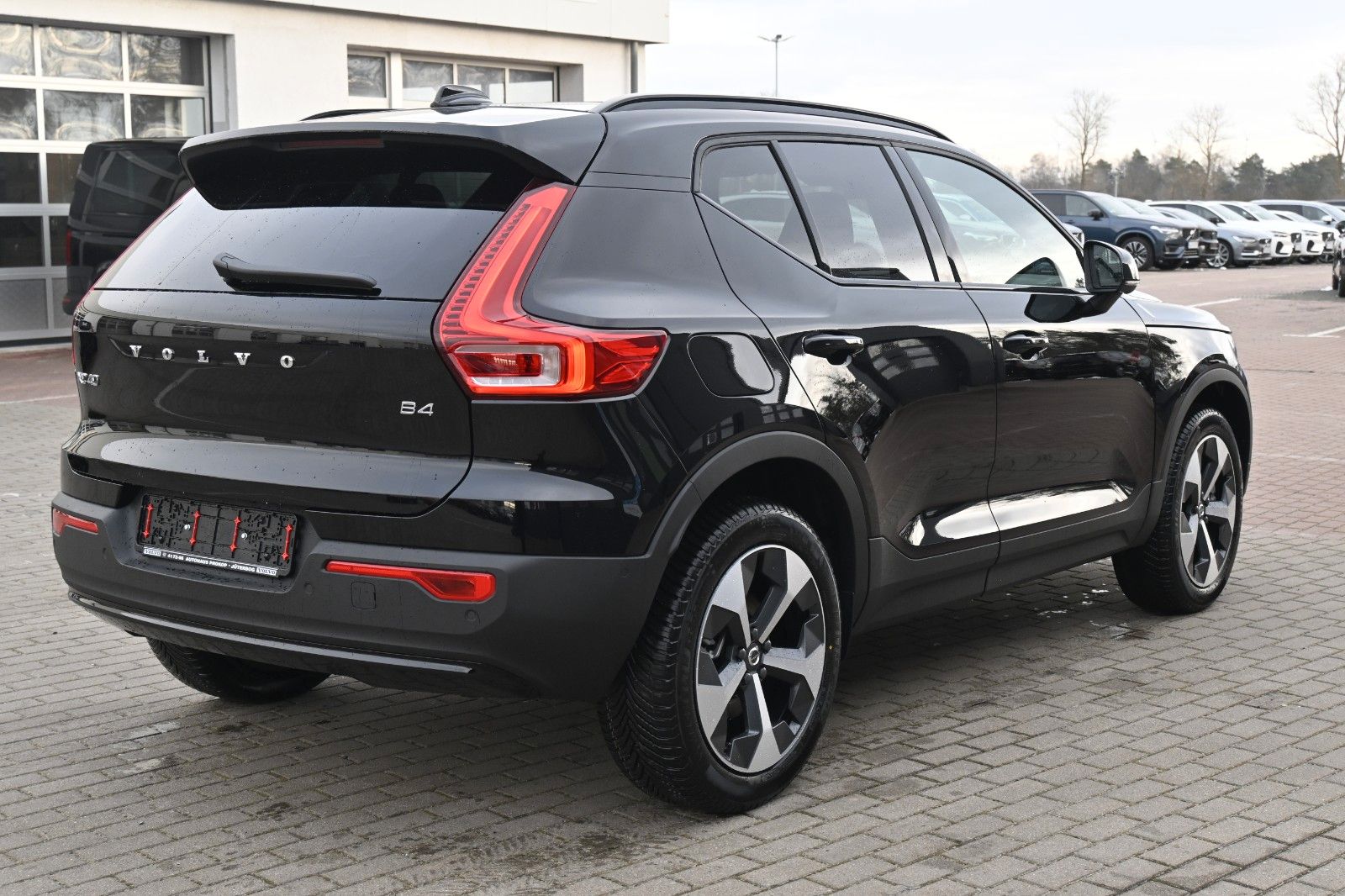 Volvo XC40 B4 Dark*FSHZG*360°*PANO*ACC*AHK*PIXEL