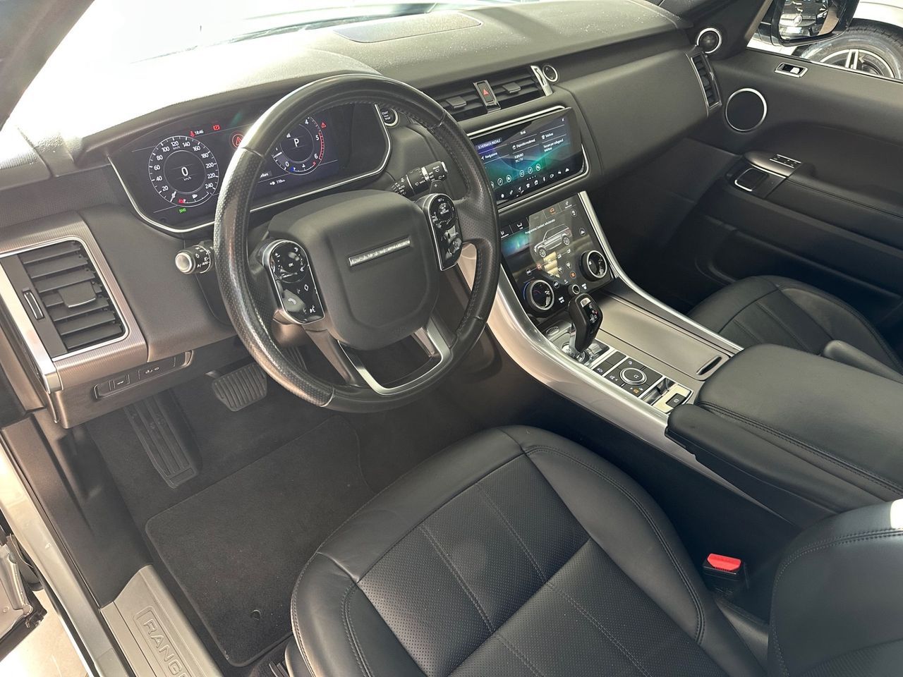 Range Rover Sport 3 - Samsaru's Car Outlet