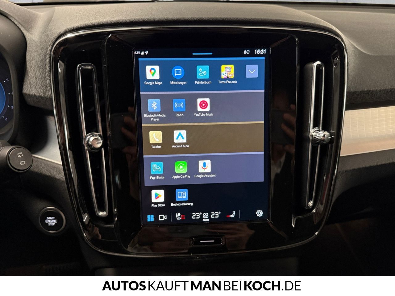 Volvo XC40 B3 DKG Core AHK LED SHZ/LHZ NAVI PDC/CAM!