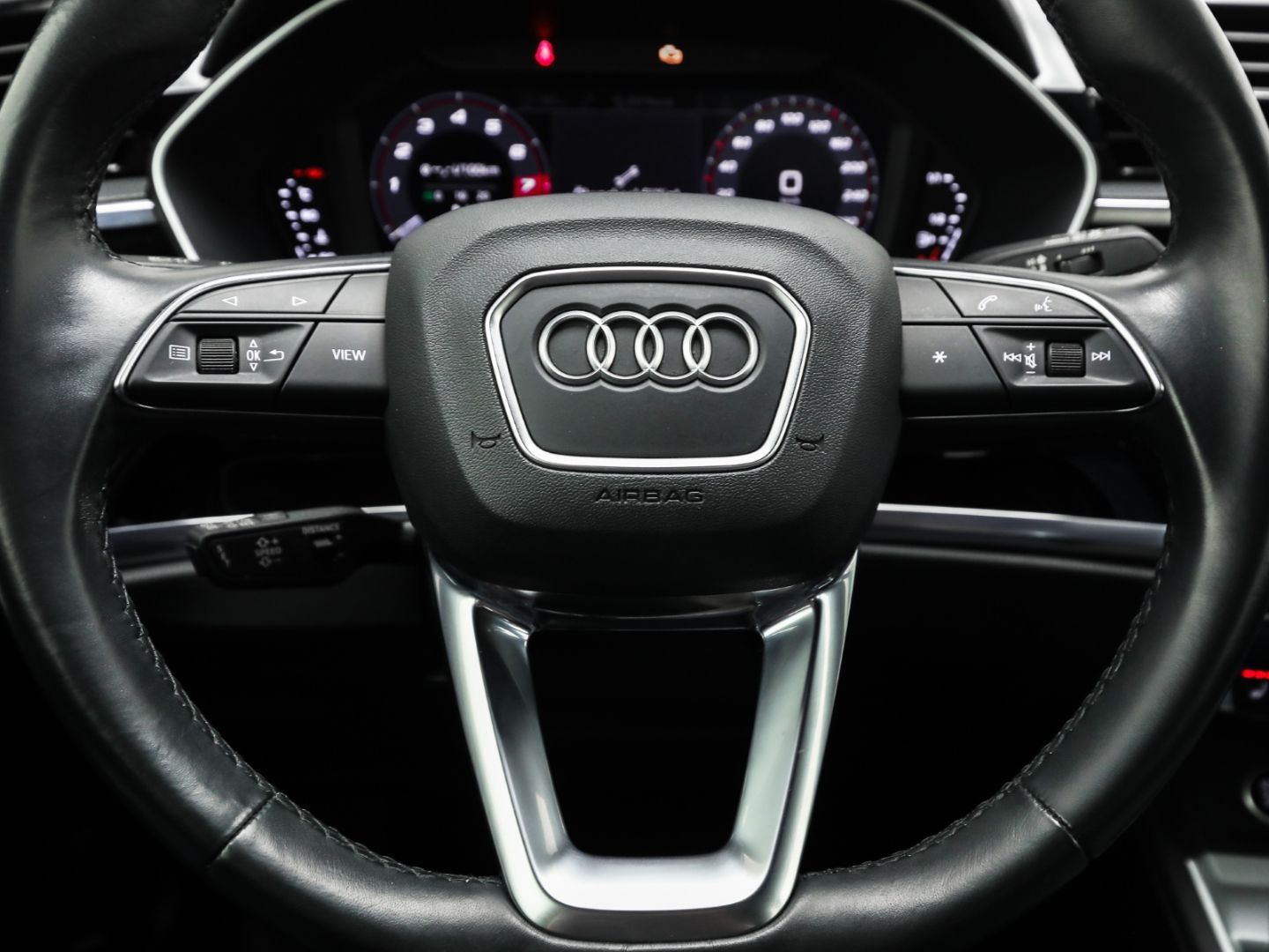 Audi Q3 45 TFSI quattro advanced - Samsaru's Car Outlet