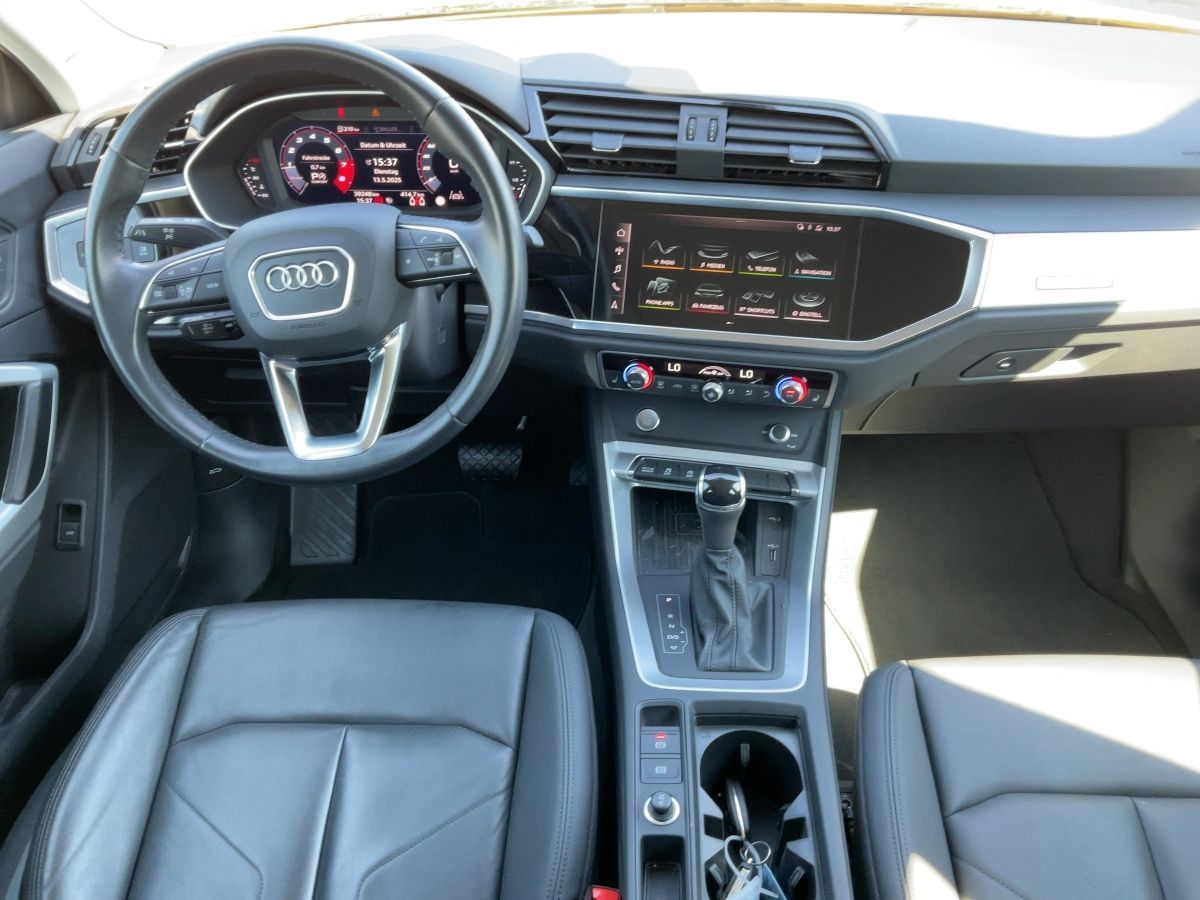 Audi Q3 Sportback 45 TFSI QU S-TR - Samsaru's Car Outlet