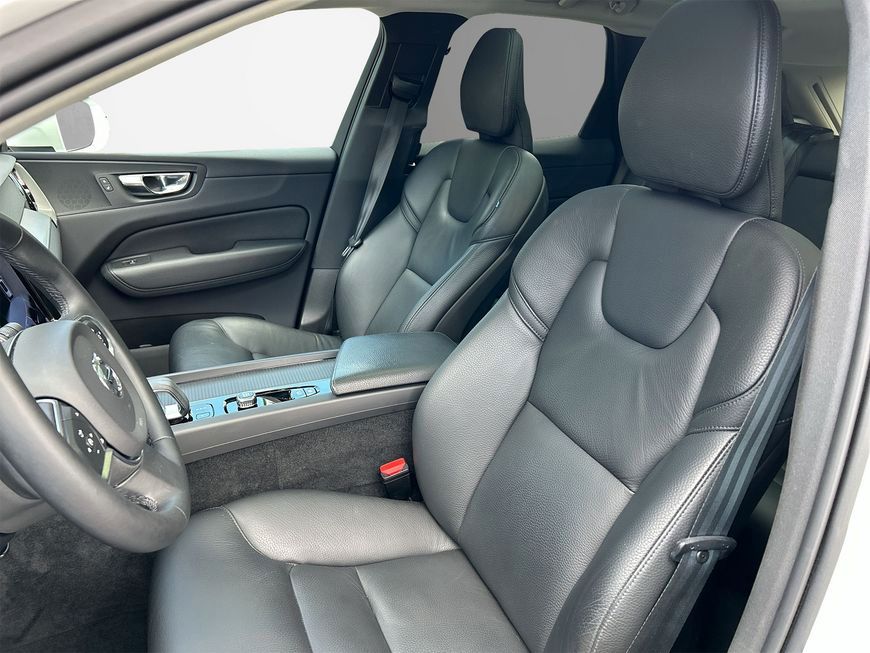 Volvo XC60 T6 AWD Recharge - Samsaru's Car Outlet