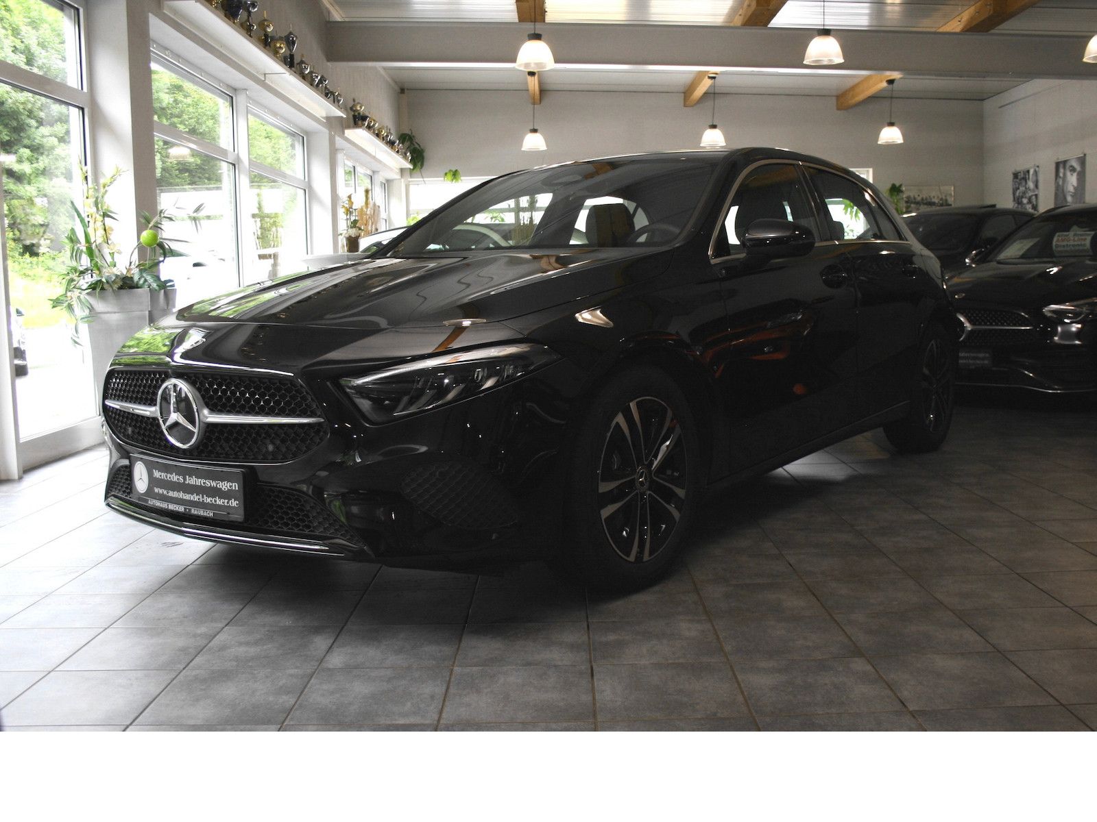 Mercedes-Benz A 180 d Progres. Line Advanced - Samsaru's Car Outlet