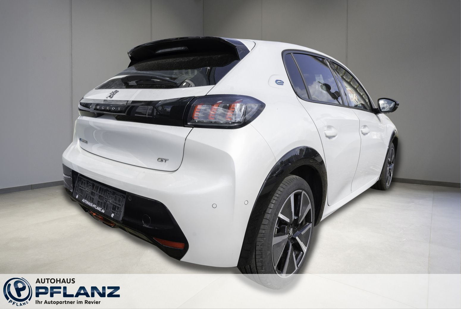 Peugeot e-208 GT Pack - Samsaru's Car Outlet