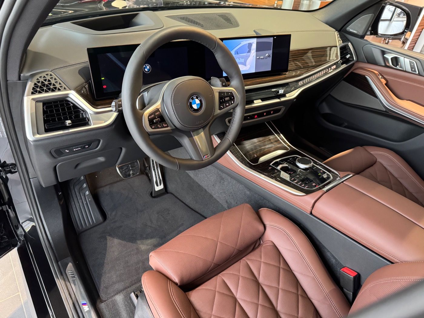 BMW X5 xDrive30d M-Sportpaket AHK/LuftFW/GSD/Int-AL