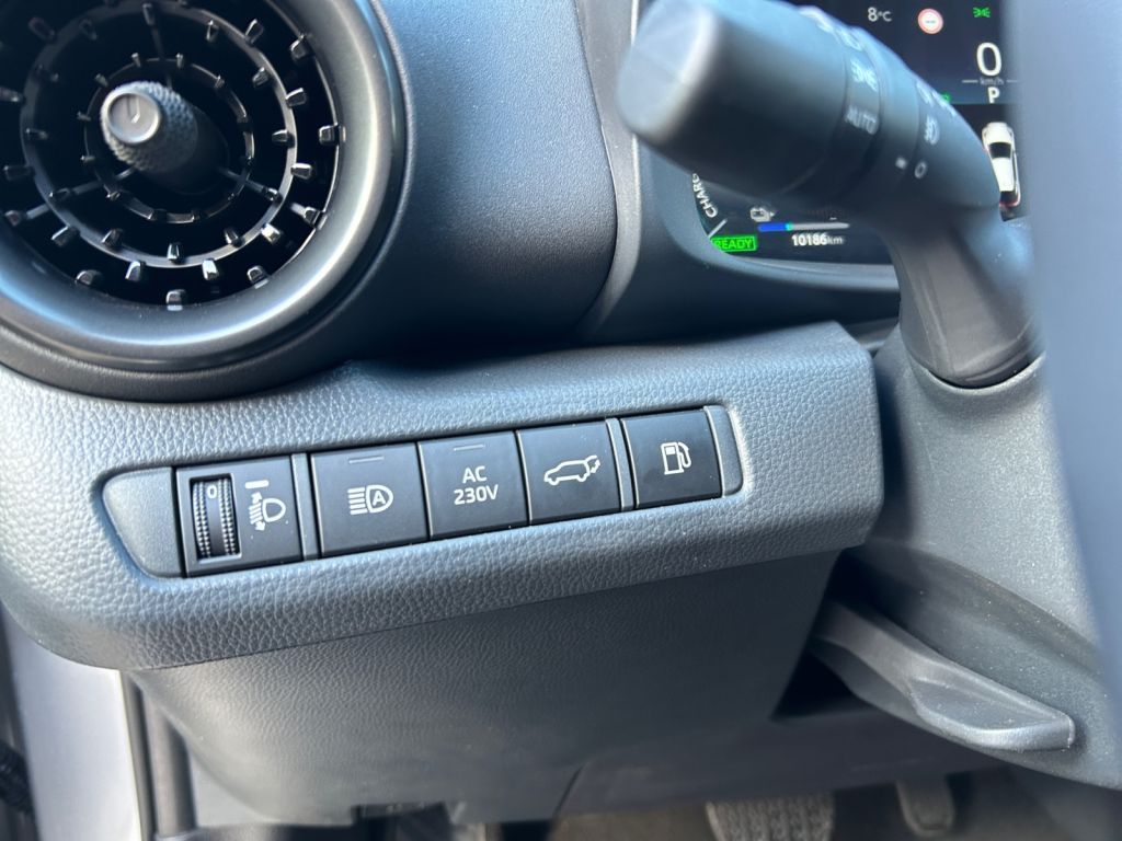 Toyota C-HR 2.0 Plug-in-Hybrid Team Deutschland
