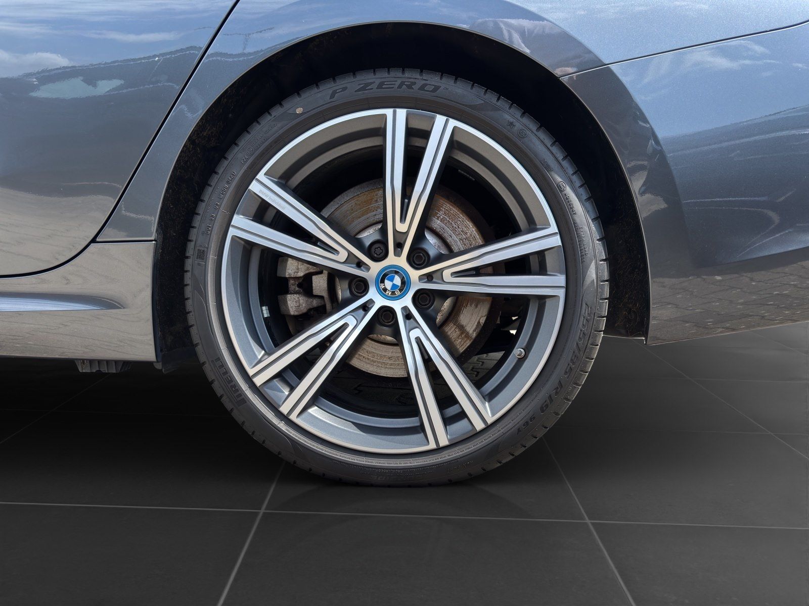 BMW 320e xDrive Touring M Sport - Samsaru's Car Outlet