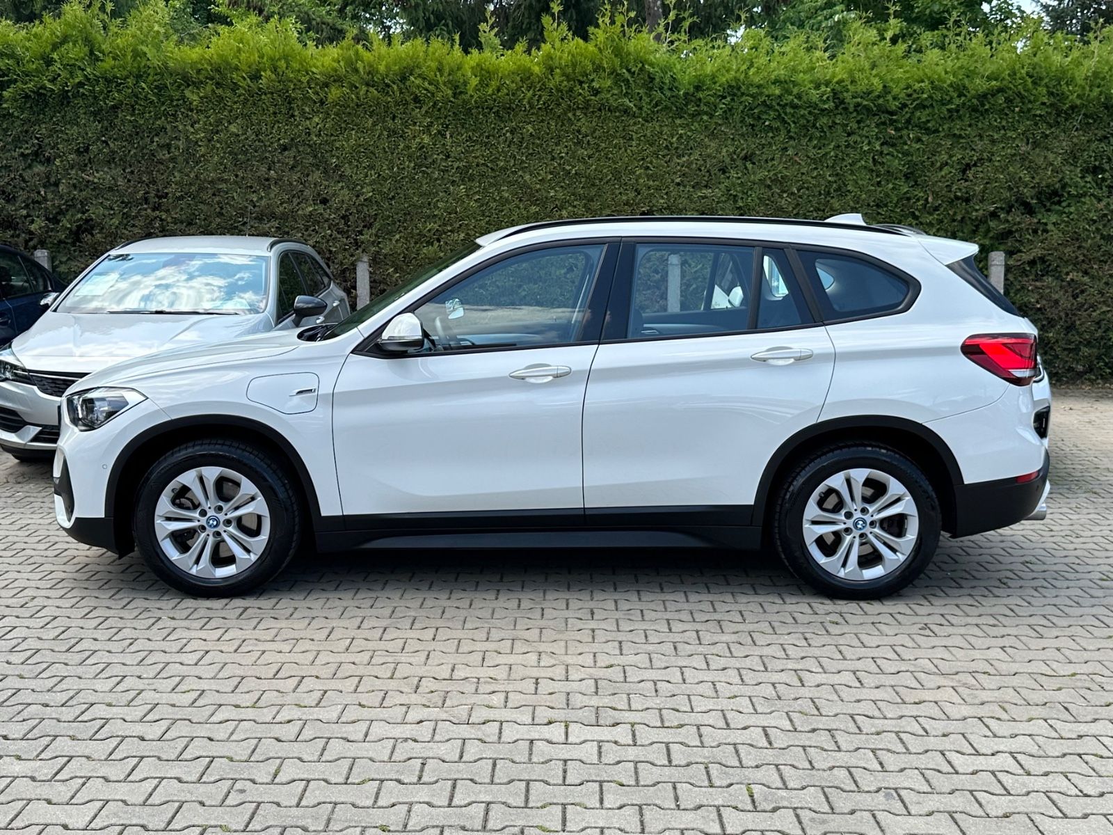 BMW X1 xDrive25e Aut. - Samsaru's Car Outlet
